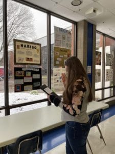 student studying spanish curriculum